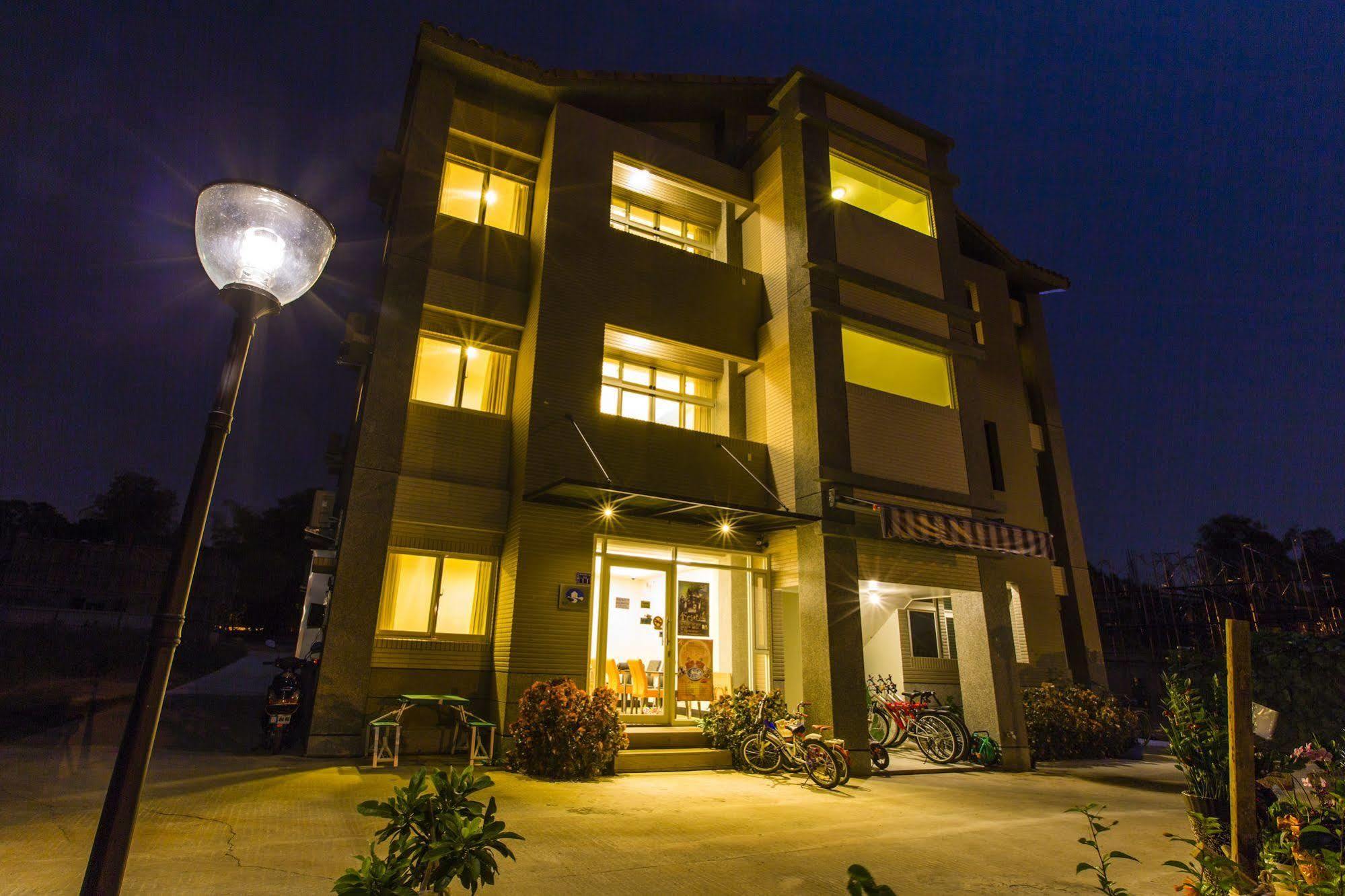 Backpacker B&B Jinning Eksteriør billede